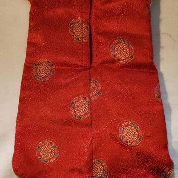 Elegant Red Chinese Dress Set For 18" American Girl Doll With Embroidered Detail - Picture 3 of 6